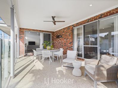 25 Cherry Hills Circle, Dunsborough WA 6281