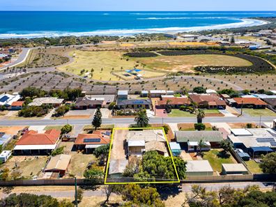 16 Roebuck Street, Mahomets Flats WA 6530