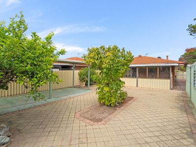 7A Trinidad Street, Safety Bay WA 6169