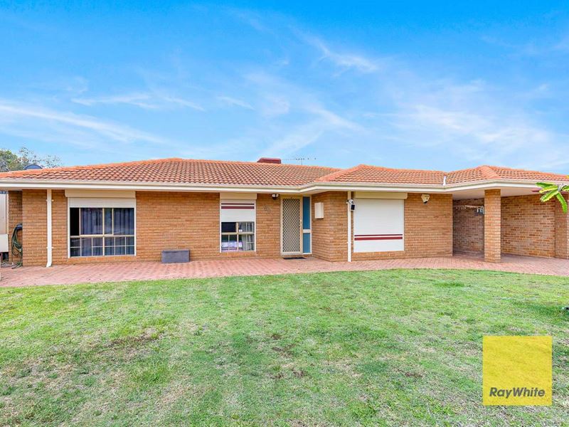 60 Regal Drive, Thornlie WA 6108
