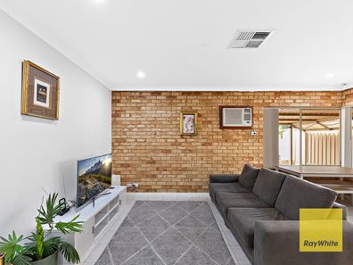 60 Regal Drive, Thornlie WA 6108