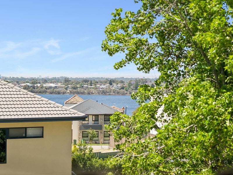 12 Crest Avenue, Mount Pleasant WA 6153