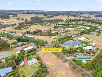 16 Robinia Way, Kangaroo Gully WA 6255