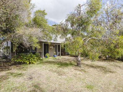 130 Kingfisher Avenue, Ballajura WA 6066