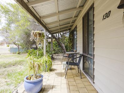 130 Kingfisher Avenue, Ballajura WA 6066