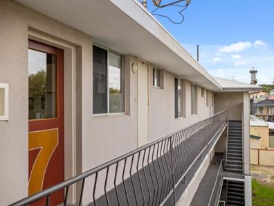 7/11B Wittenoom  Street, Bunbury WA 6230