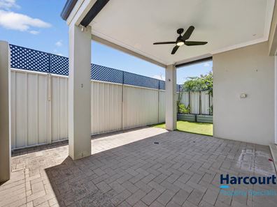 13/1 Lomax Court, Beeliar WA 6164