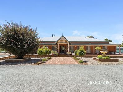 14 Centenary Drive, Gidgegannup WA 6083