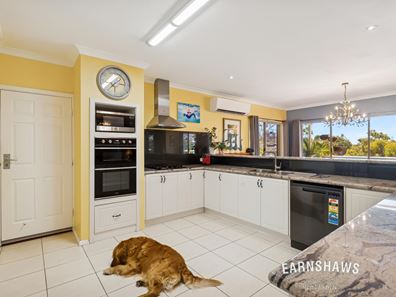14 Centenary Drive, Gidgegannup WA 6083