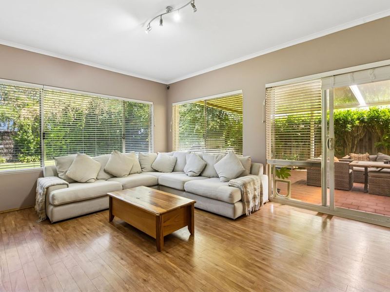 65 Fantail Crescent, Ellenbrook WA 6069