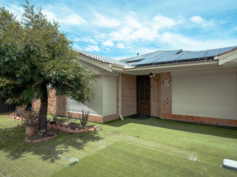 8 Belvoir Place, Ballajura WA 6066