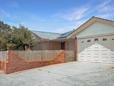 8 Belvoir Place, Ballajura WA 6066