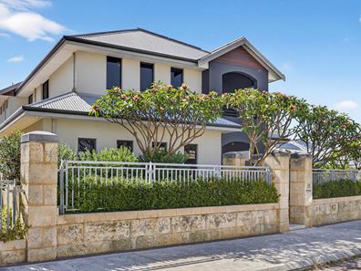 21 Torquay Pass, Mindarie WA 6030