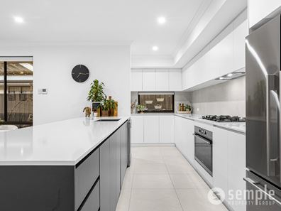 45 Greywacke Entrance, Piara Waters WA 6112