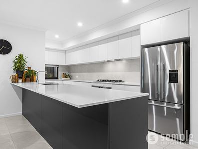 45 Greywacke Entrance, Piara Waters WA 6112