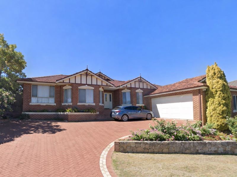 4 INDOOROOPILLY PLACE, Connolly