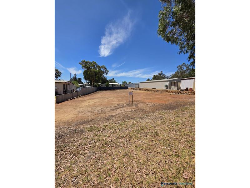 6A Mitchell Avenue, Boyup Brook WA 6244