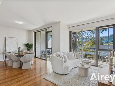 25/1 Freshwater Parade, Claremont WA 6010