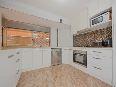 17A Dundee Close, Warnbro WA 6169