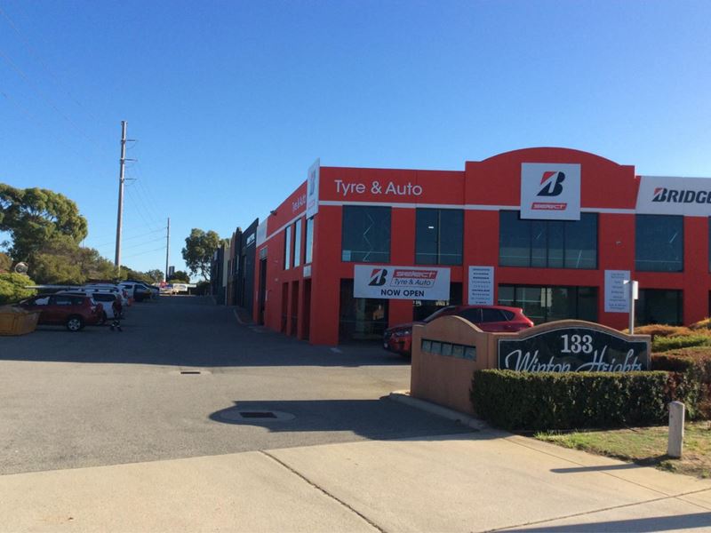 2/133 Winton Road, Joondalup