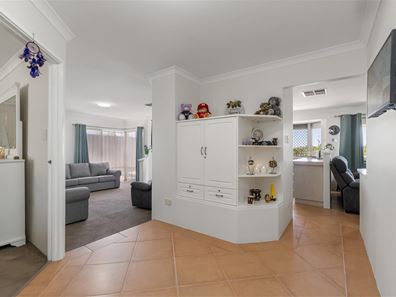 19 Clipper Drive, Ballajura WA 6066