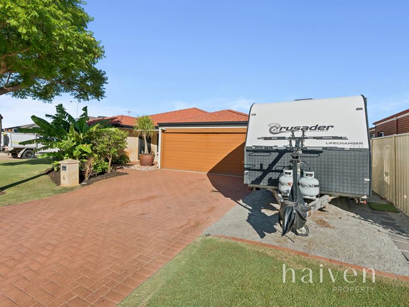 4 CLIPPER PARADE, Canning Vale