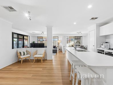 4 CLIPPER PARADE, Canning Vale WA 6155