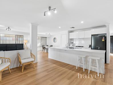 4 CLIPPER PARADE, Canning Vale WA 6155