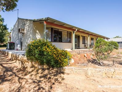 49 Lefroy Street, Gingin WA 6503