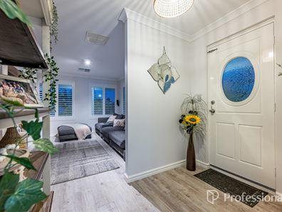 11 Gangway Turn, Alkimos WA 6038