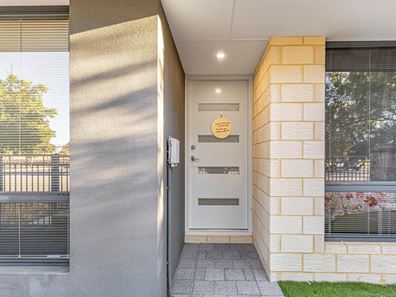 64 Lakefield Drive, Brabham WA 6055