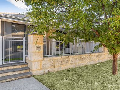 64 Lakefield Drive, Brabham WA 6055