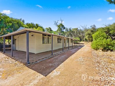 7 Estuarine Court, Leschenault WA 6233