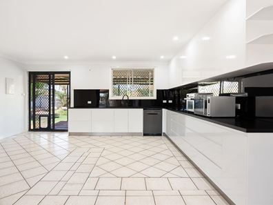 9 Pingandy Crescent, Dampier WA 6713