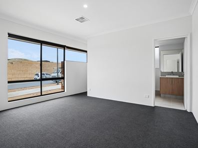 4 Higgs Lane, Madora Bay WA 6210