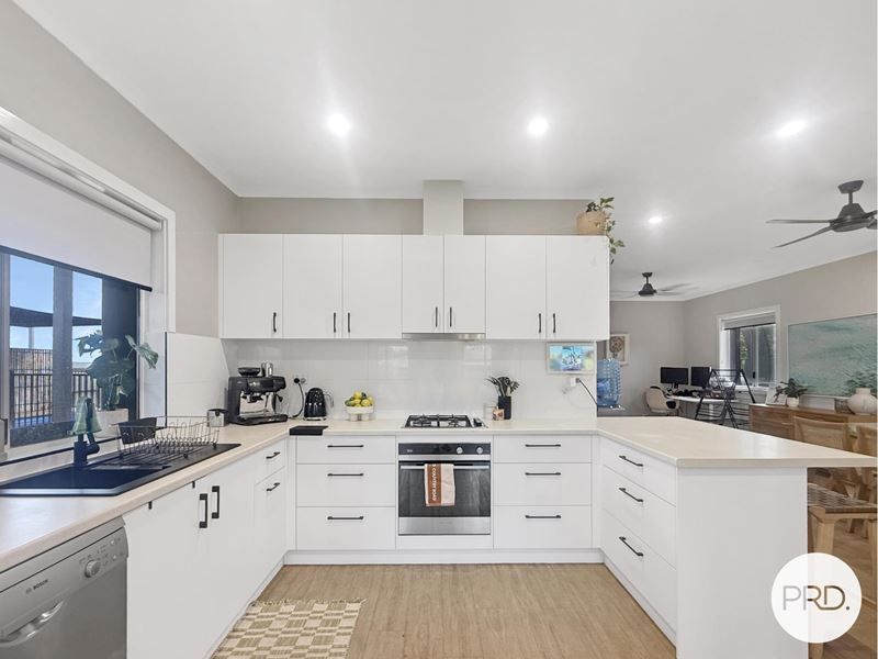 13 Pelusey Way, Nickol