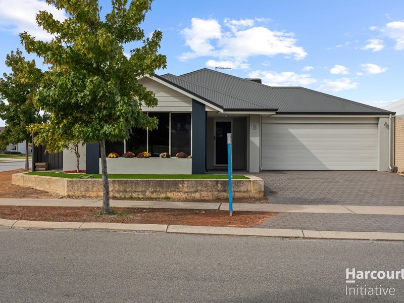 8 Carenza Link, Aveley