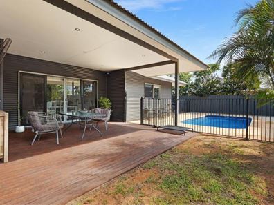 9 Stingray Street, Baynton WA 6714