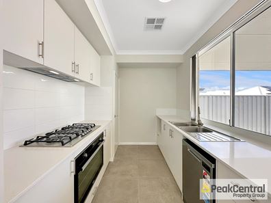 8 Caesars Way, Brabham WA 6055