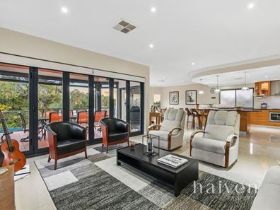 36 La Fayette Boulevard, Bibra Lake WA 6163