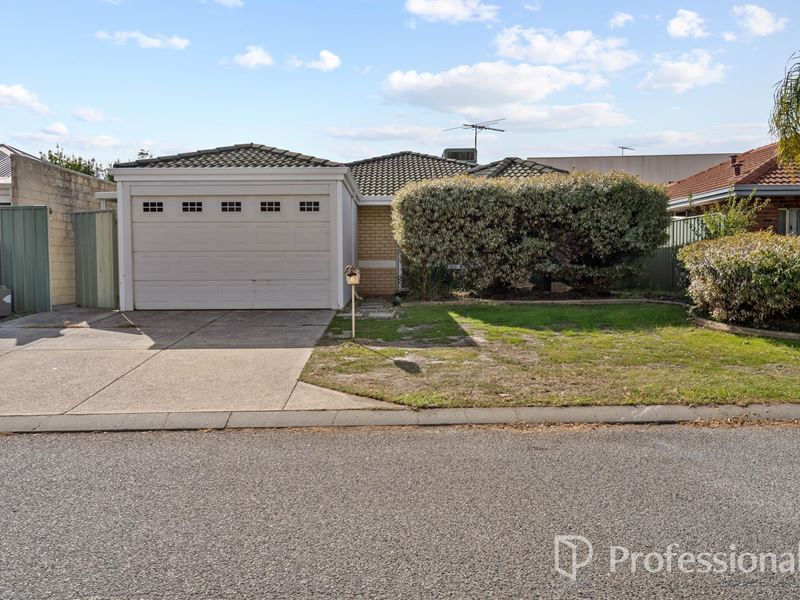 6 Barcroft Court, Atwell