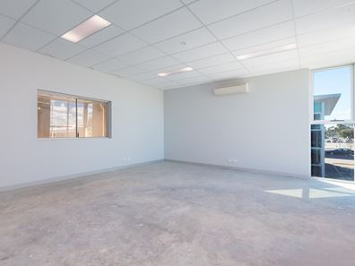 T3/7-13 Bell Street, Canning Vale WA 6155