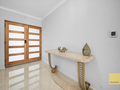 16 Kulungar Elbow, South Guildford WA 6055