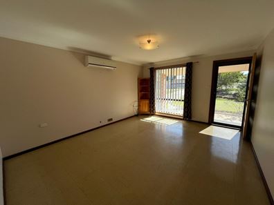 9 Peterwangey Place, Port Denison WA 6525