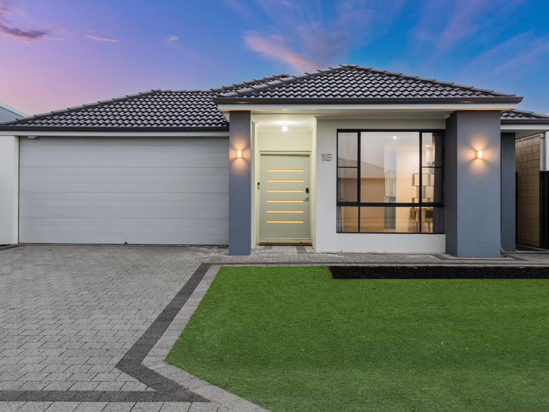 18 Tamarind Road, Treeby WA 6164
