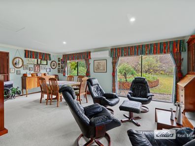 15 Blackwood River Drive, Balingup WA 6253
