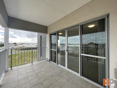 204/28 Fomiatti Street, Ashby WA 6065