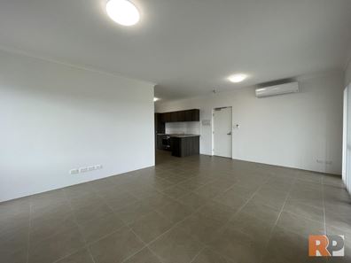 204/28 Fomiatti Street, Ashby WA 6065