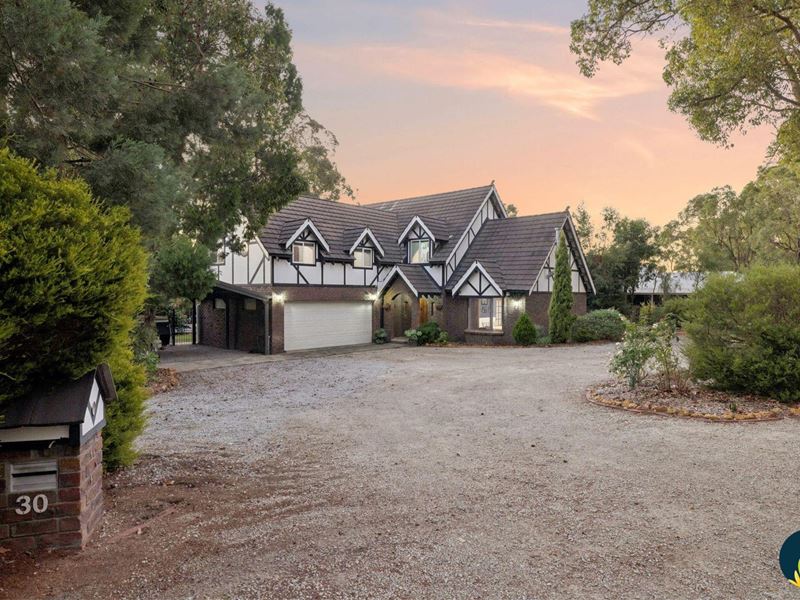 30 Laslett Circle, Mundaring