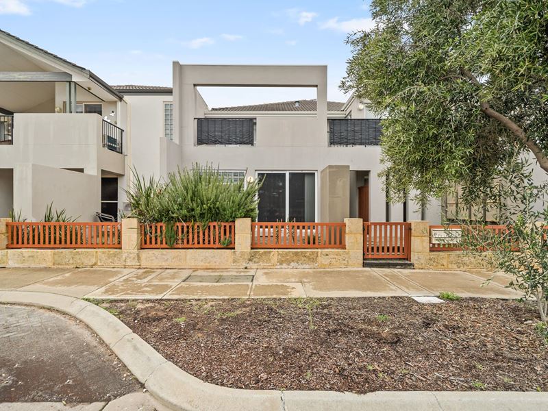 1/16 Cottage Street, Mandurah WA 6210